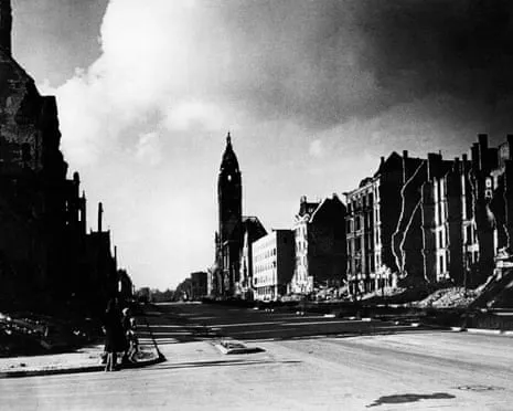 The Circle of Traitors: An Engrossing Story of Resistance in Germany